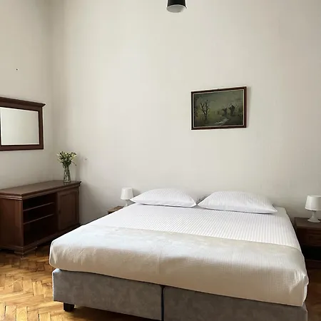 Native Krasinskiego 21 *